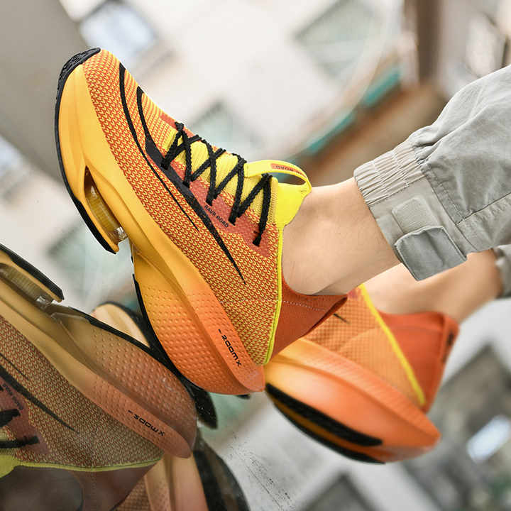 Tênis de corrida masculino