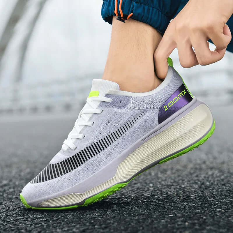 Tênis de corrida masculino