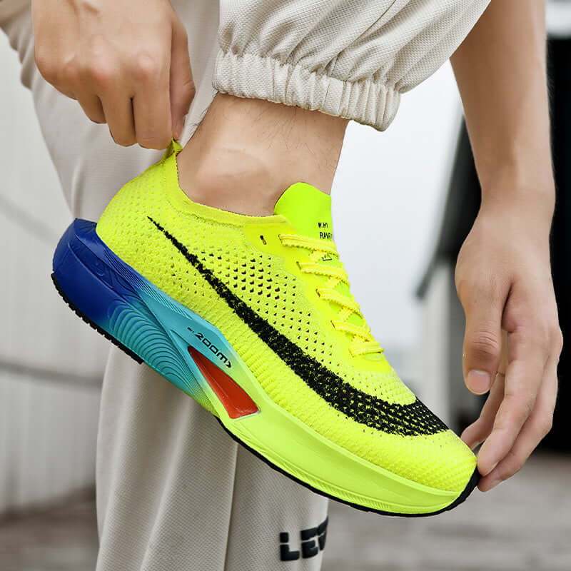 Tênis de corrida masculino