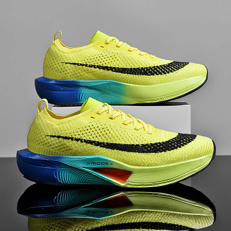 Tênis de corrida com placa de carbono